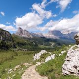 Trail back to the parking area near the Passo Giau