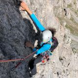 On such huge holds even long pulls are easy