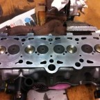 Engine reconditioning: overhauled cylinder head